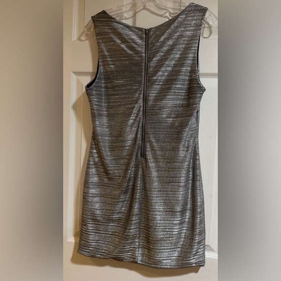 ⭐️FOREVER 21 - Picture 4 of 4